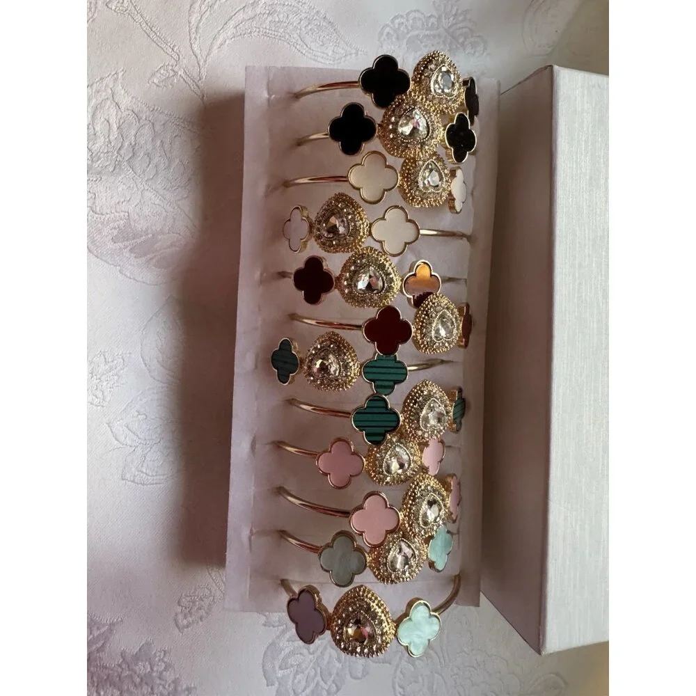 MINT Red Clover Rhinestone Heart Flower Goldtone Charm Bracelet NEW